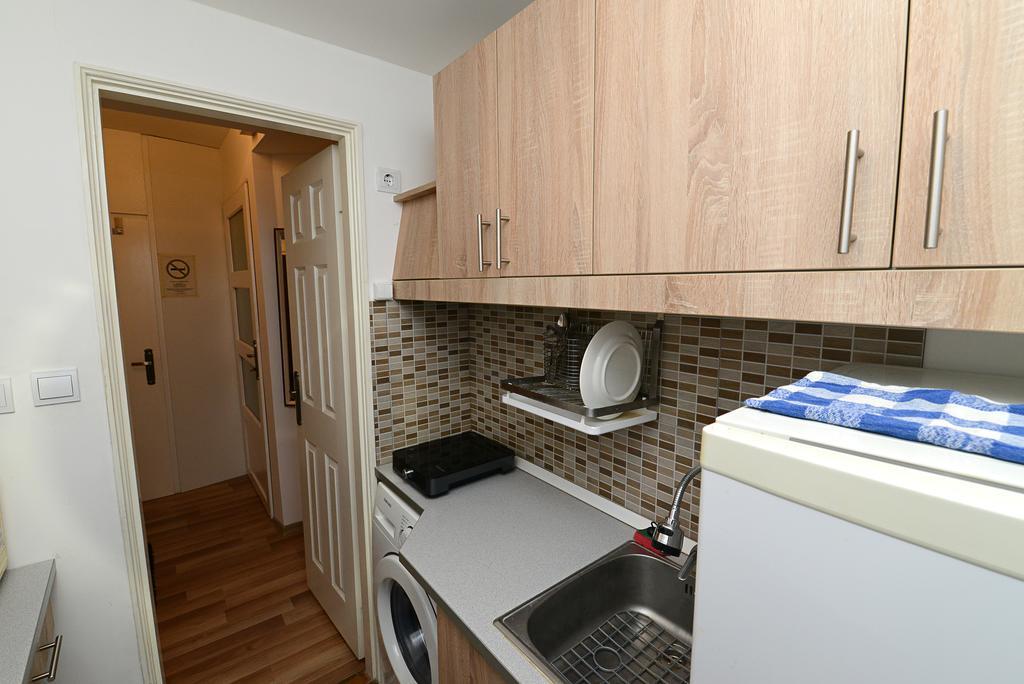 Centrum Apartman Pecs Exterior photo